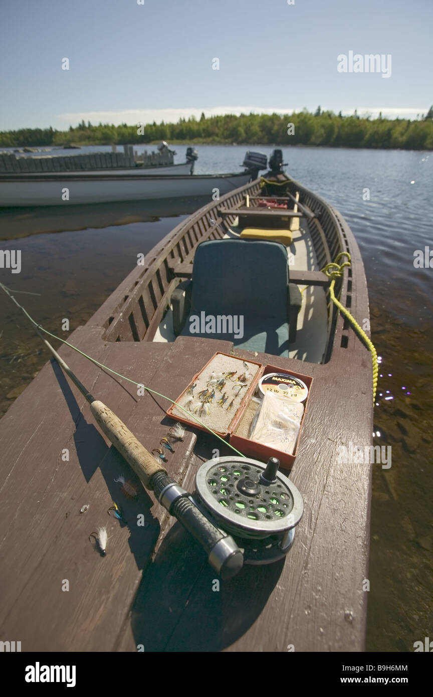 Canada Terre-Neuve Riverrun Lodge Gander River boat-canne à pêche accessoires Amérique du Nord de l'eau de la rivière vacances destination Banque D'Images