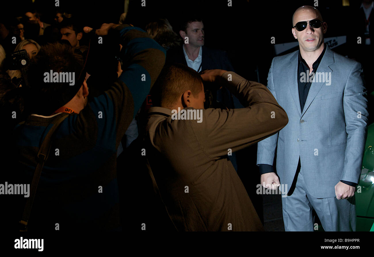 Vin Diesel participant à la Premier Ministre britannique pour le rapide et furieux de Leicester Square Banque D'Images