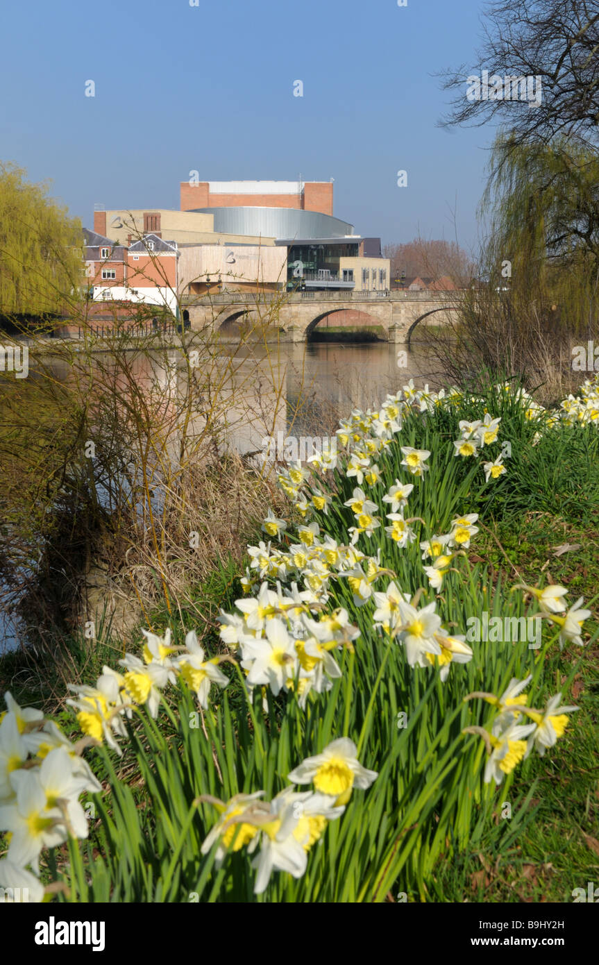 Théâtre Severn Bridge et le gallois au printemps Shrewsbury Shropshire Banque D'Images