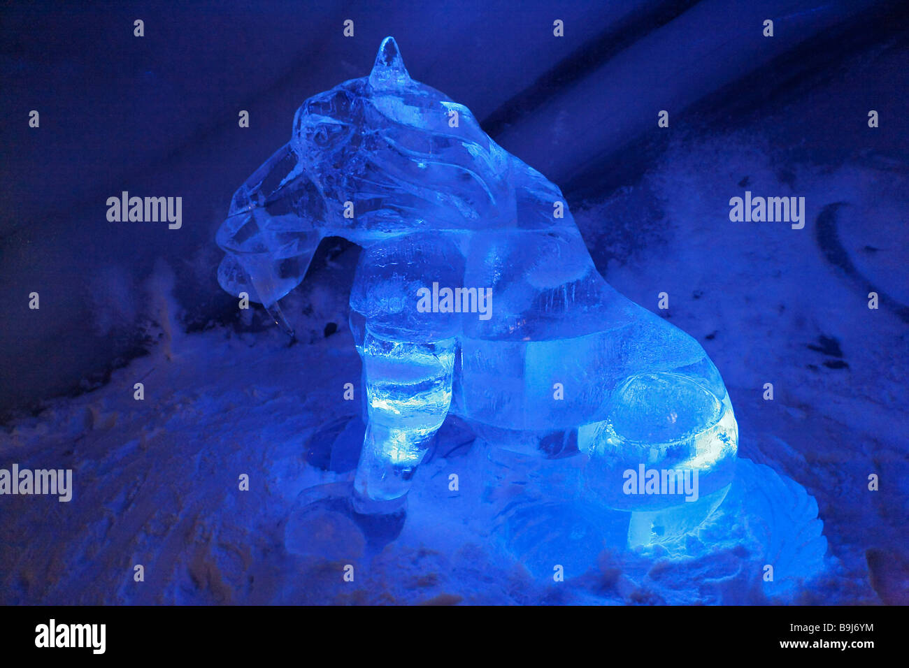 Sculpture de Glace de 'Ice Age' dans le palais de glace du Dachstein, Ramsau, Styrie, Autriche, Europe Banque D'Images