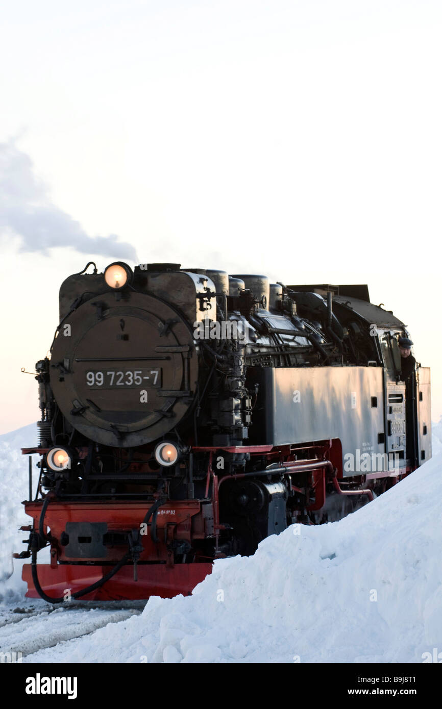 Machine à vapeur du Chemin de fer à voie étroite du Harz en hiver, Brocken, Blocksberg, Parc National de Harz (Saxe-Anhalt), l'Allemagne, l'Euro Banque D'Images