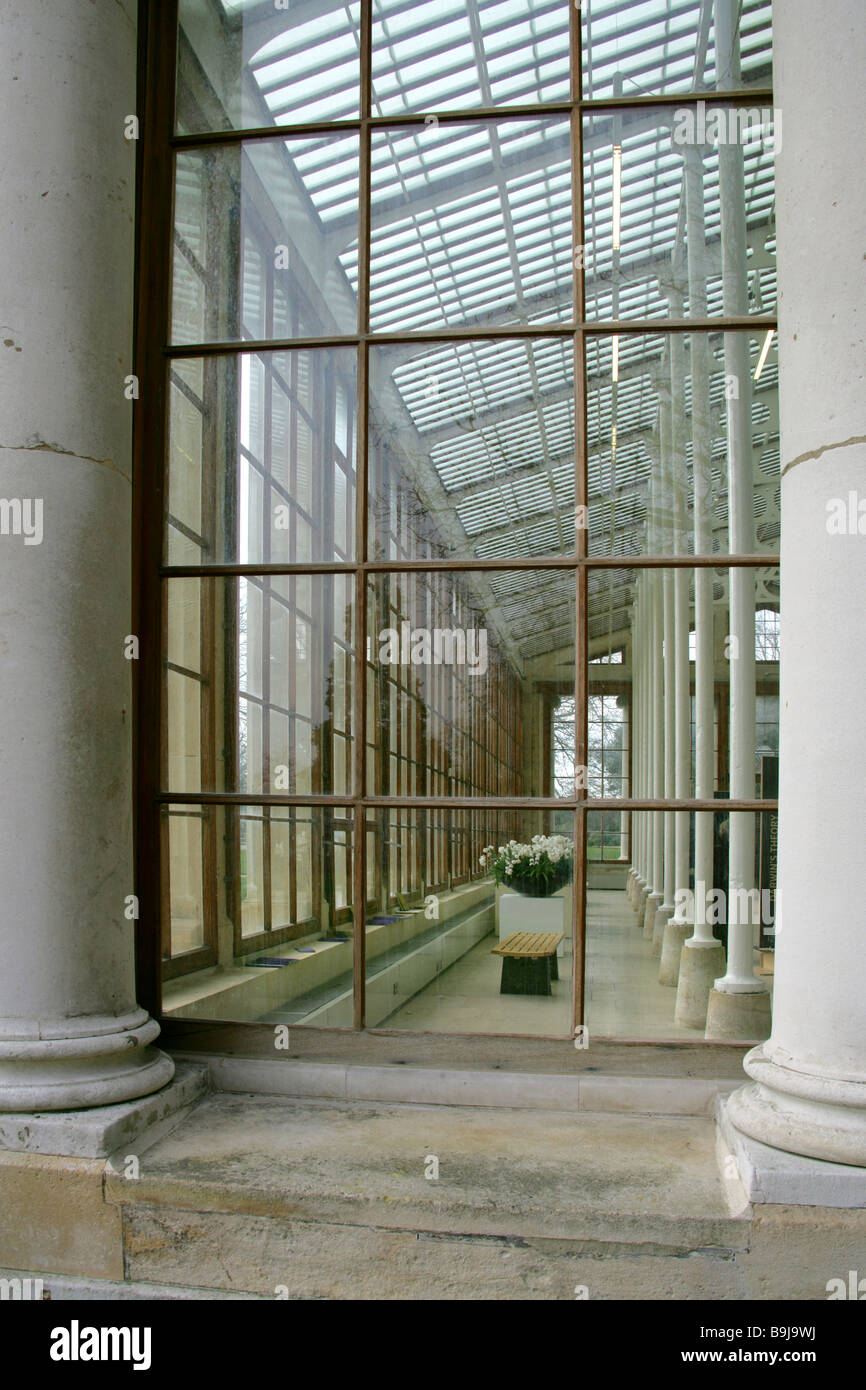 Le Nash Conservatory, Royal Botanical Gardens, Kew, Londres, UK Banque D'Images