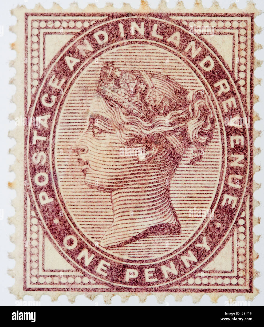 Gros plan d'un penny, 1d, lilas Victorian British postal timbre sur fond blanc émis vers 1880. Inutilisé. SG 171 menthe. Banque D'Images