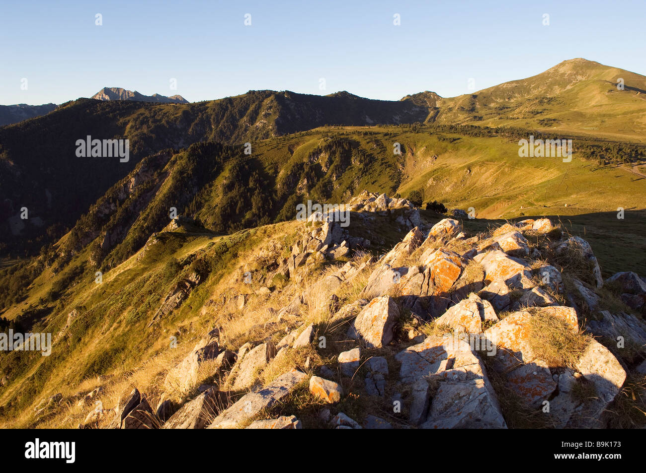 La France, l'Ariège, le panorama depuis le Col de Pailheres, la plus haute montagne de la région (2001m) Banque D'Images