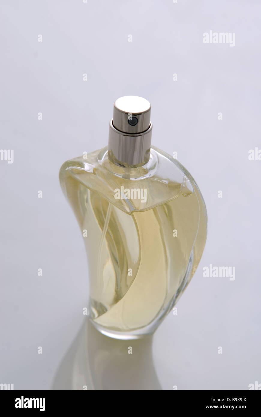 Bouteille de parfum Banque D'Images