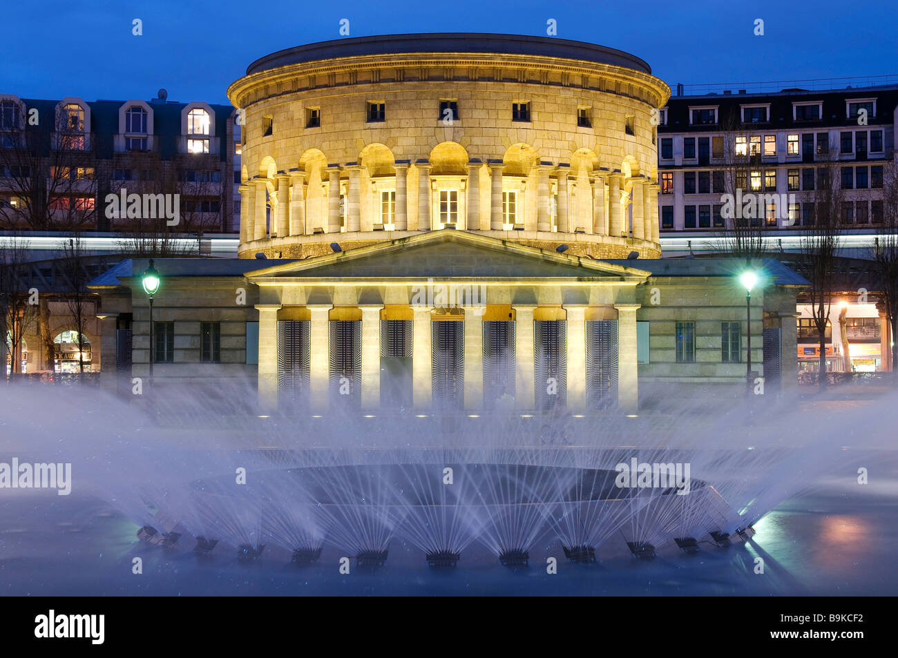 France, Paris, la Rotonde de La Villette par l'architecte Claude Nicolas Ledoux Banque D'Images