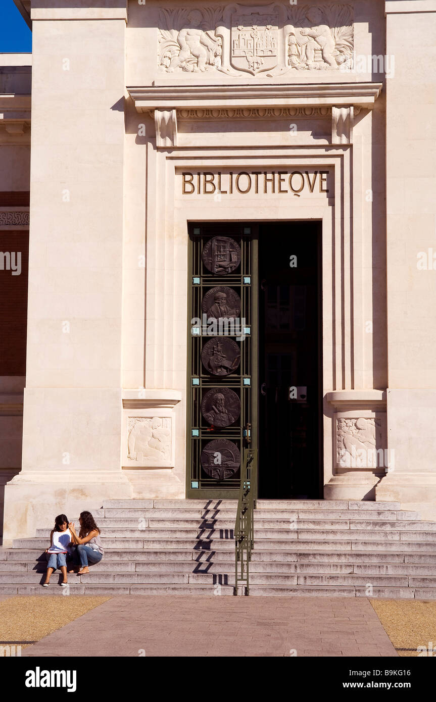 France, Haute Garonne, Toulouse, Rue du Périgord, bibliothèque publique par l'architecte Jean Montariol Banque D'Images