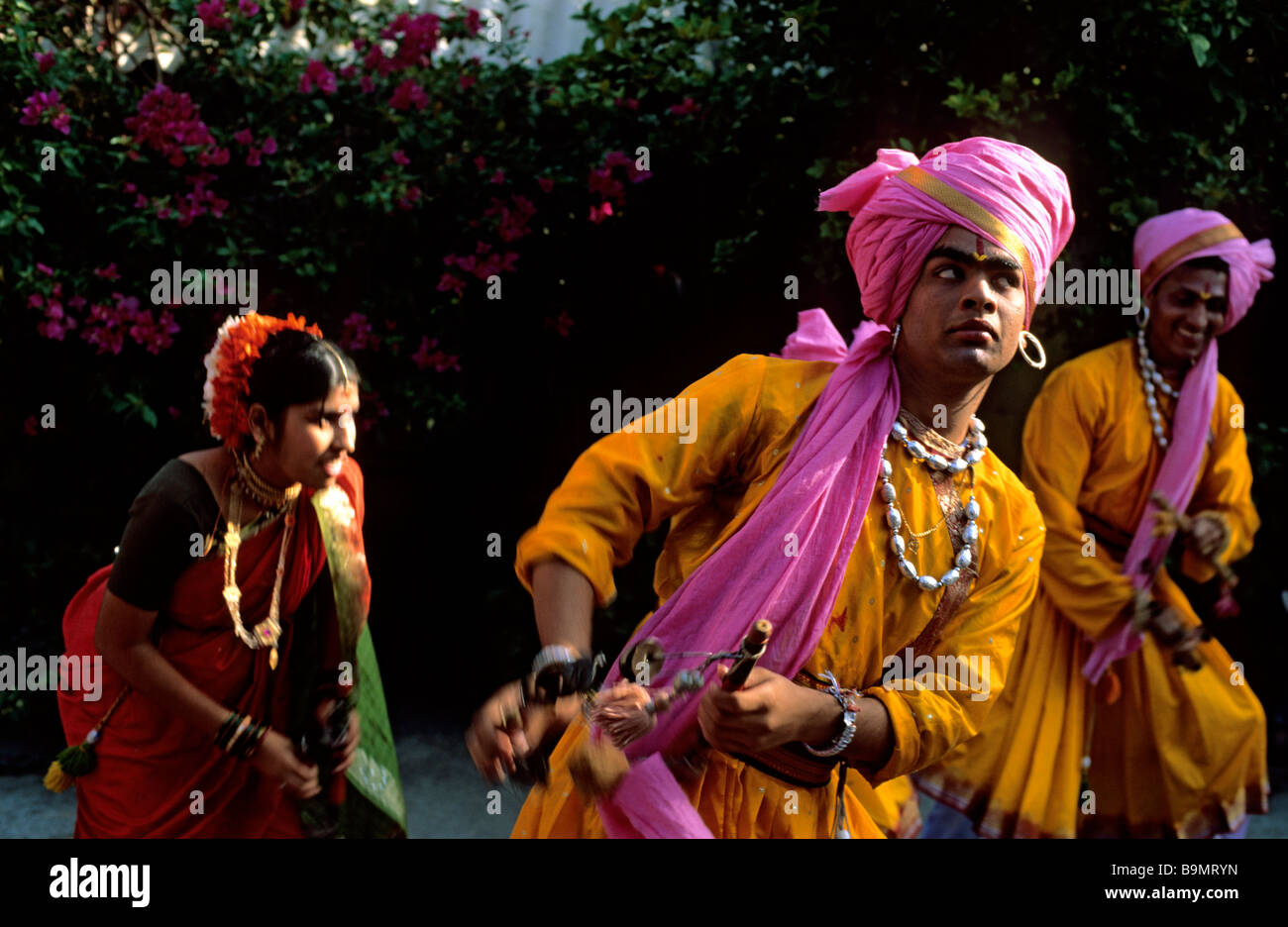 L'Inde, l'État du Maharashtra, spectacle pour le Deccan Odyssey train de luxe dans une station de train Banque D'Images