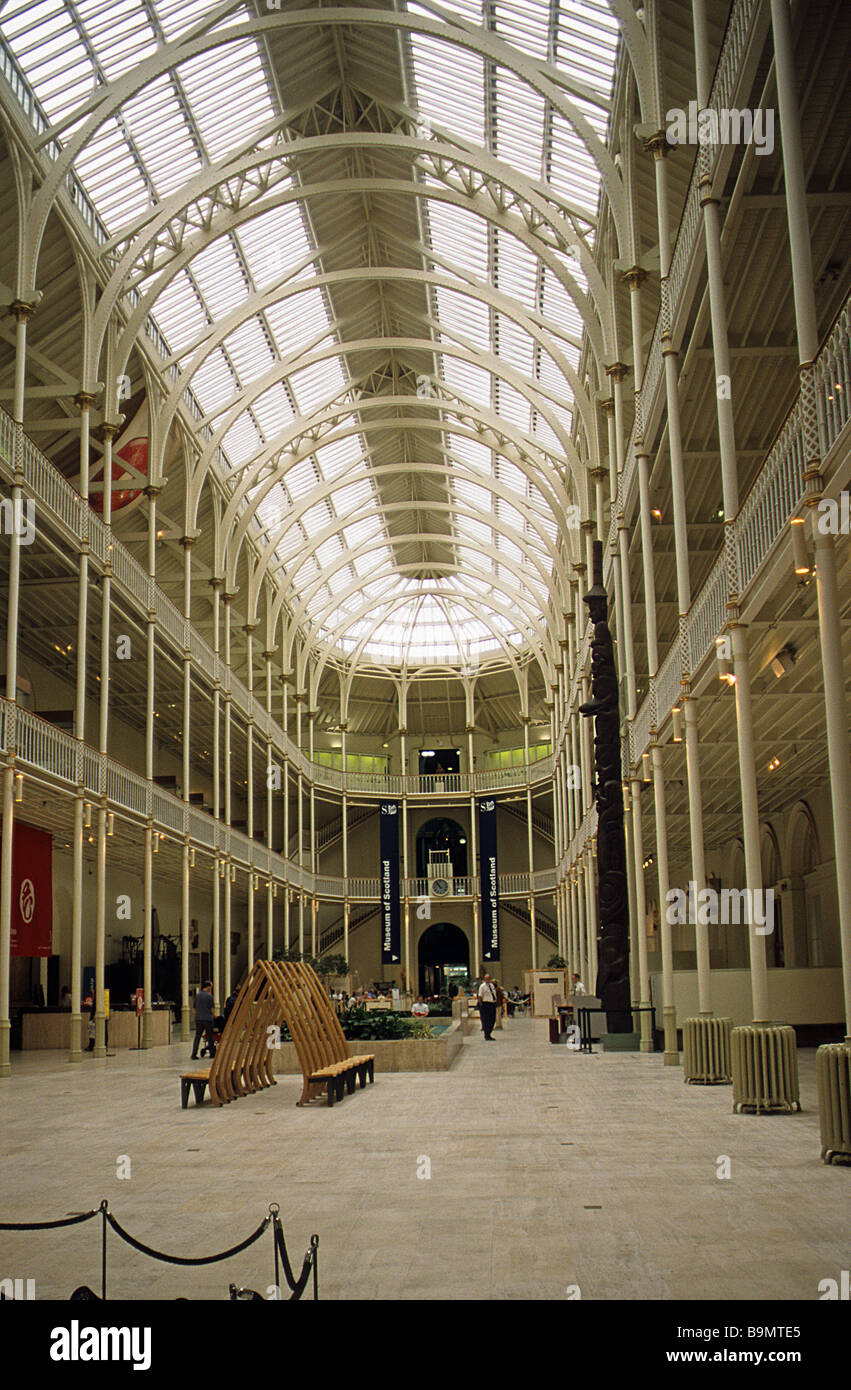 Edinburgh, intérieur de la grande salle du Musée Royal d'Écosse. Banque D'Images
