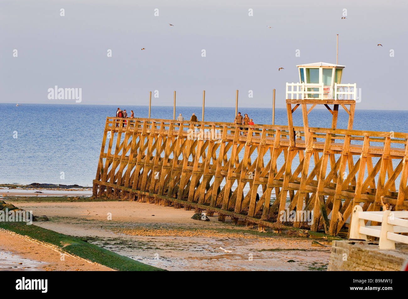 France, Calvados, Cote De Nacre, Luc sur Mer, le quai des pêcheurs Banque D'Images