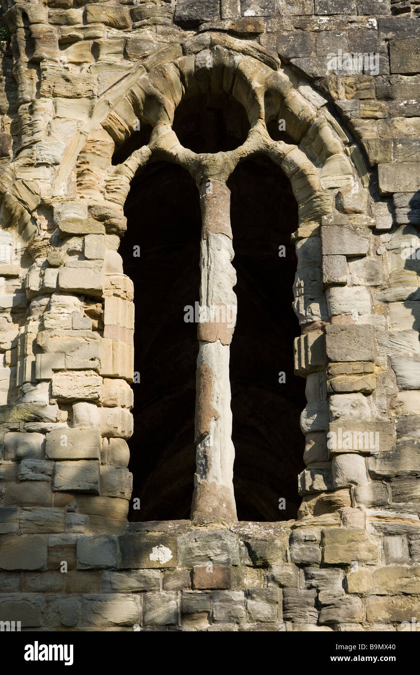 Fenêtre à Wenlock Priory, Shropshire, Angleterre Banque D'Images