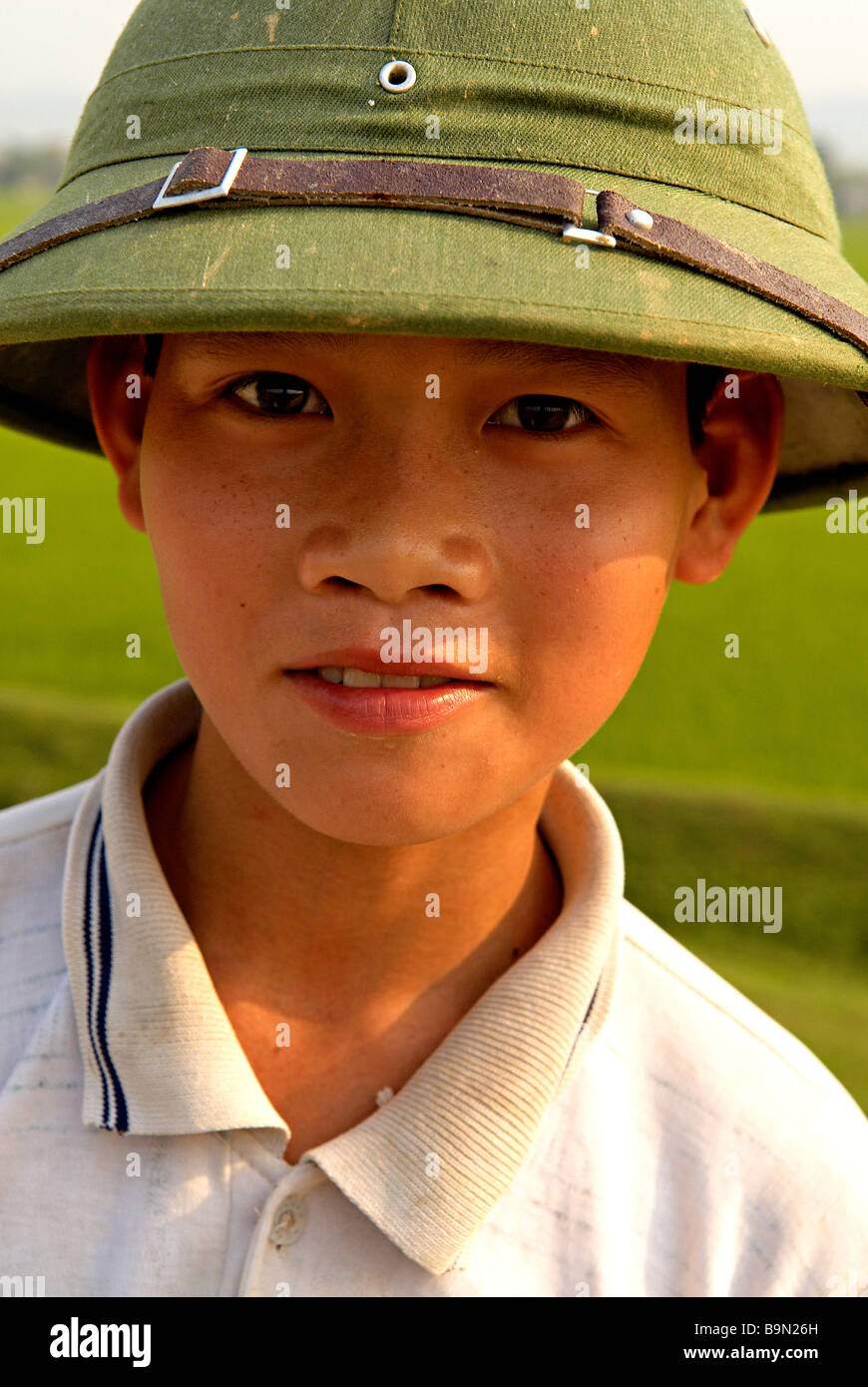 Vietnam, province de Ninh Binh, Kenh Ga, Vietnamien portrait Banque D'Images