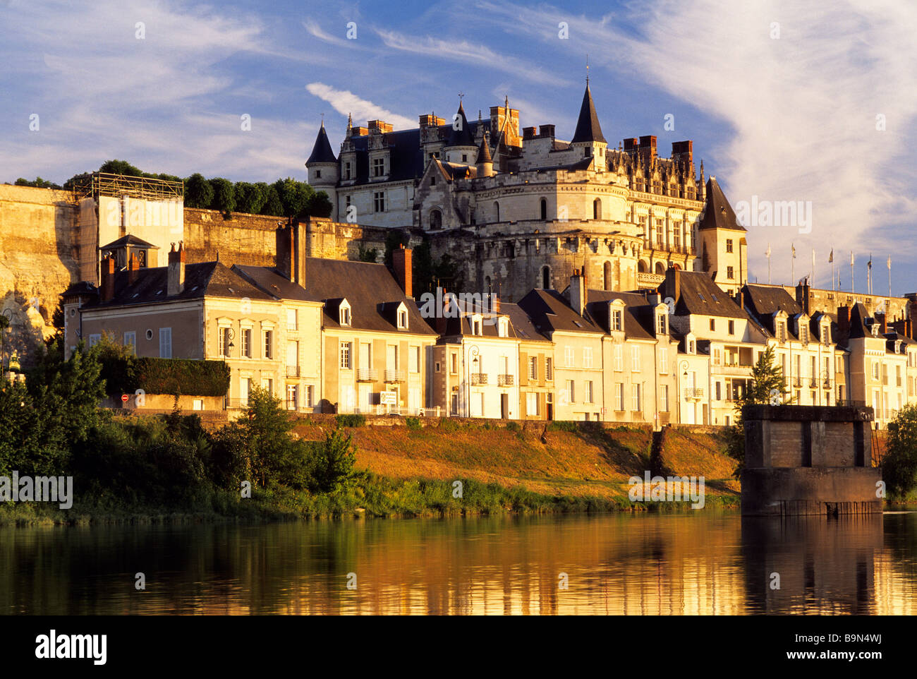 France, Indre et Loire, Amboise, vallée de la Loire classée au Patrimoine Mondial par l'UNESCO, Château d'Amboise et la ville basse Banque D'Images