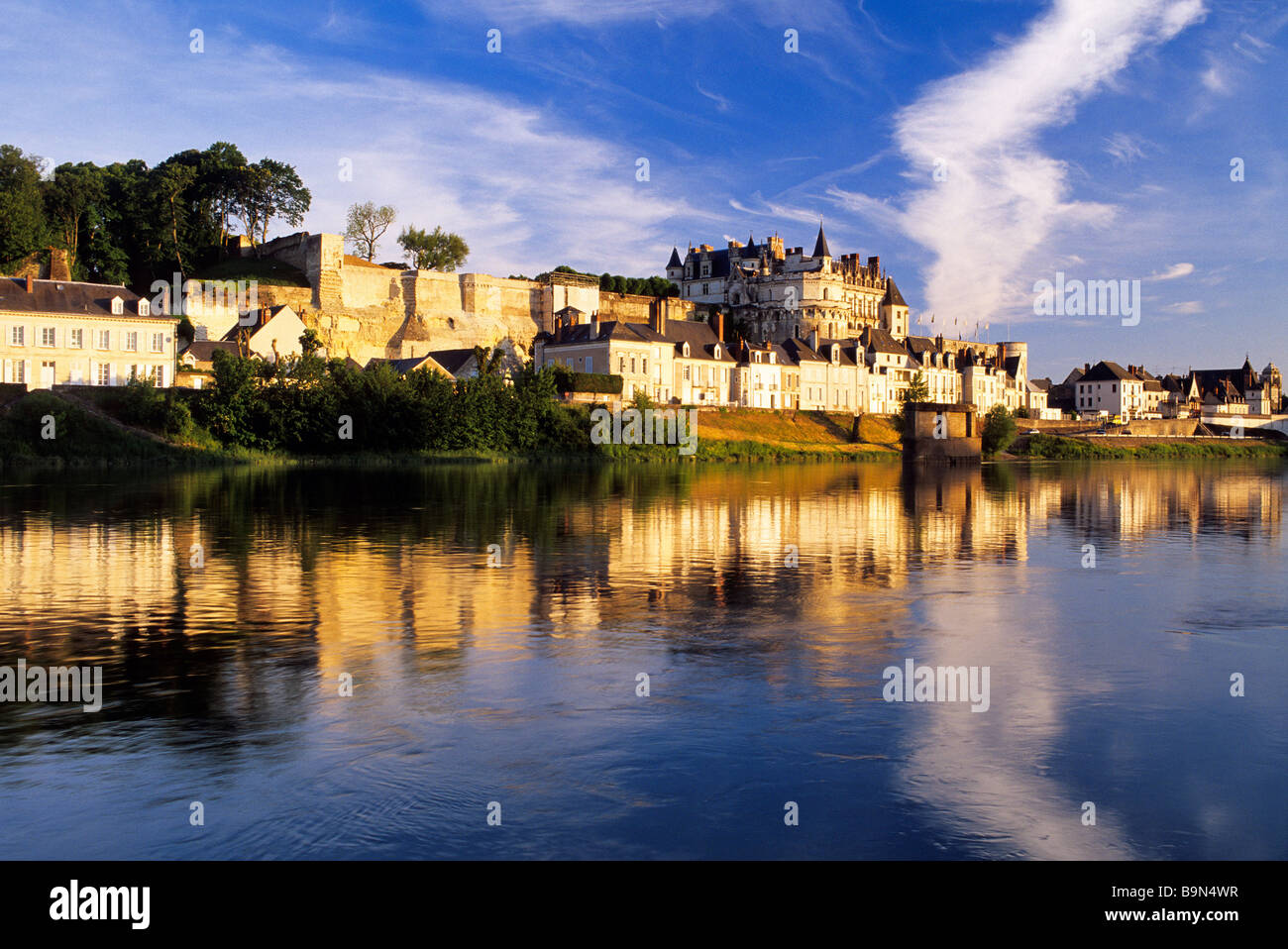 France, Indre et Loire, Amboise, vallée de la Loire classée au Patrimoine Mondial par l'UNESCO, Château d'Amboise et la ville basse Banque D'Images
