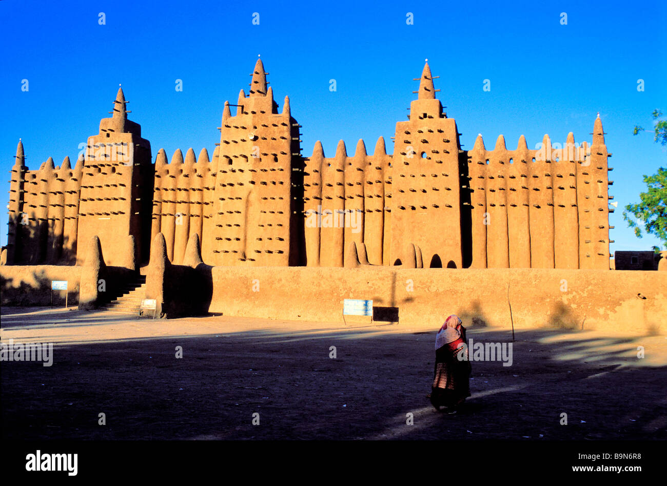 Mali, région de Mopti, Djenné, classée au Patrimoine Mondial par l'UNESCO, la Grande Mosquée (la plus grande mosquée en terre au monde) Banque D'Images