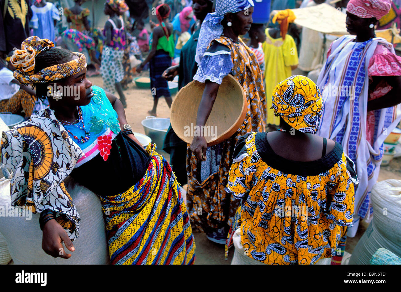 Mali, région de Mopti, Djenné, classée au Patrimoine Mondial par l'UNESCO, marché lundi Banque D'Images