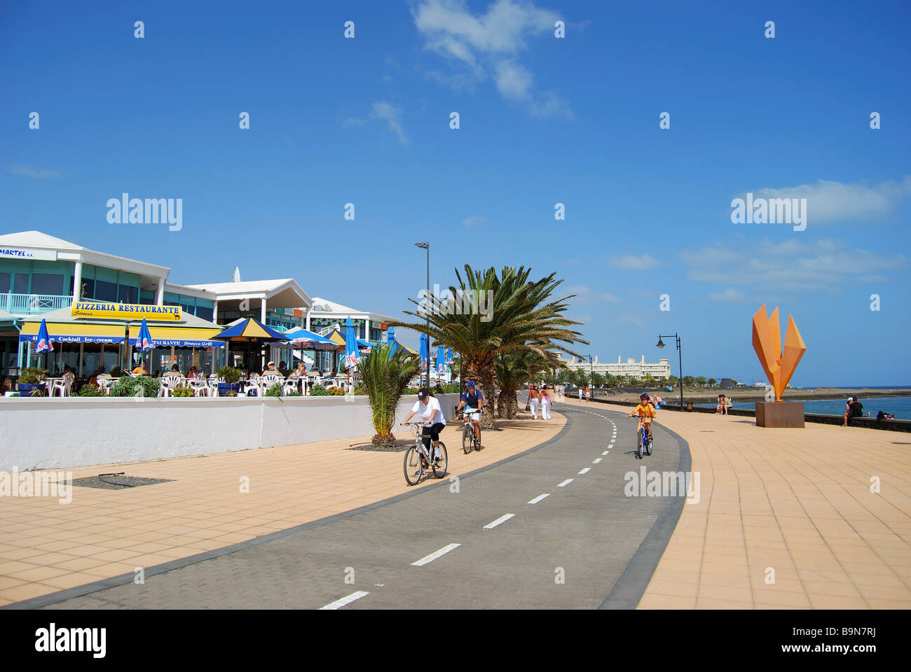Promenade de la plage, Playa de Matagorda, Puerto del Carmen, Lanzarote, îles Canaries, Espagne Banque D'Images