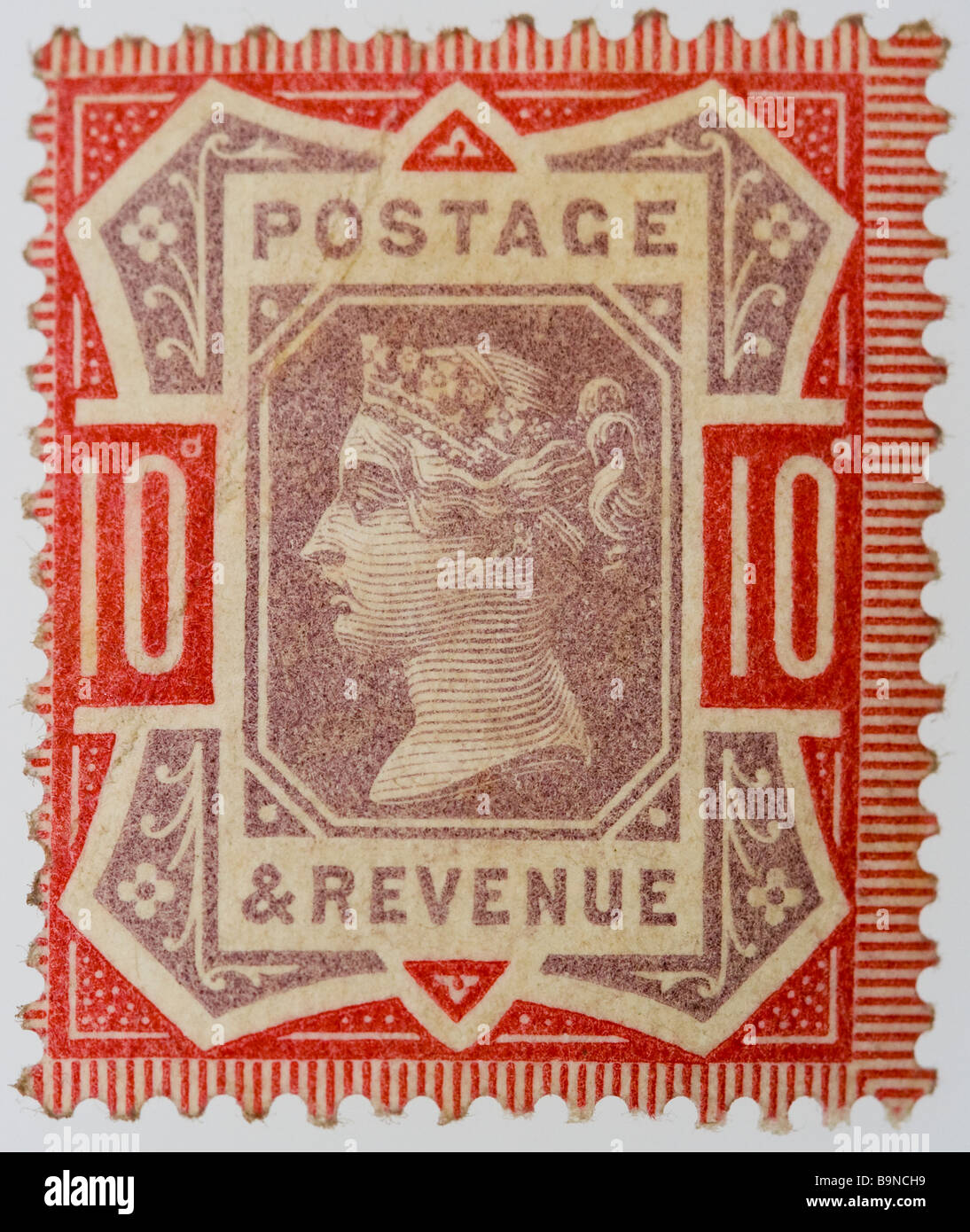British Victorian Ten pence, 10d timbres-poste sur fond blanc.SG 210, rouge vif et mauve, non utilisé, menthe.Partie du numéro du Jubilé 1887-1900. Banque D'Images