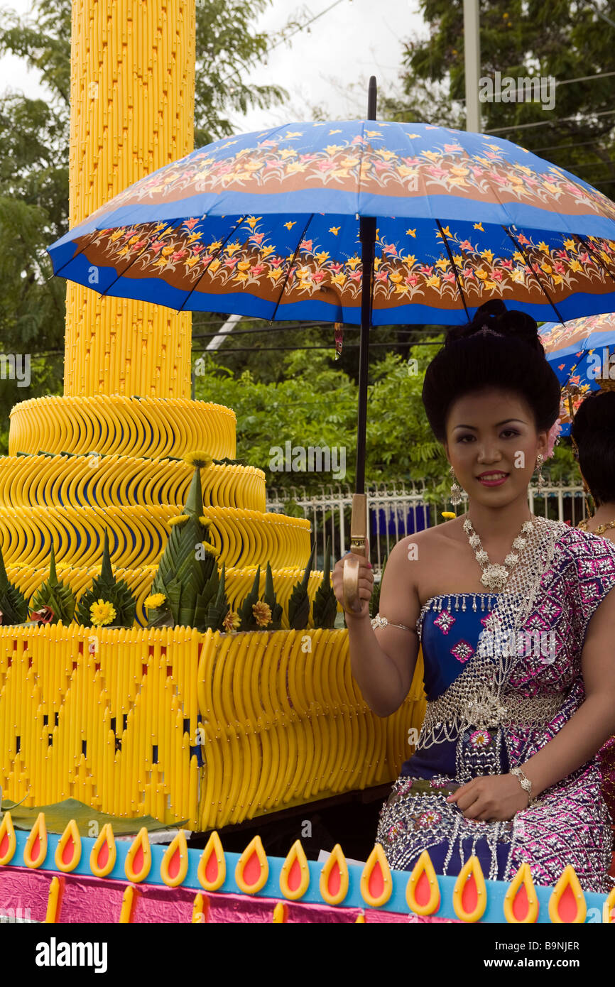 Khao Phansa (bougie et cire Festival) Ubon Ratachatani Thaïlande Banque D'Images