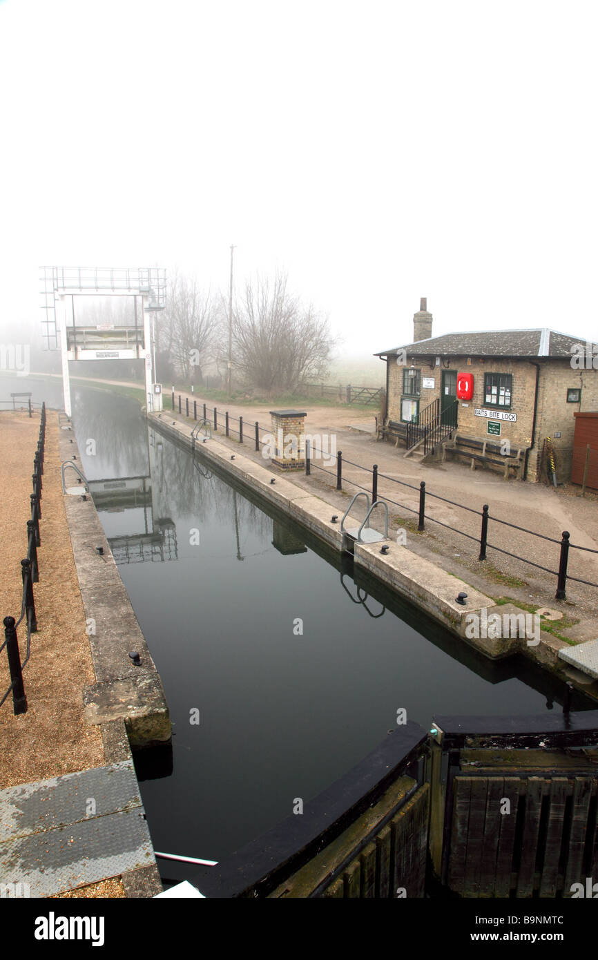 Jour brumeux à appâts Bite Lock Cam Cambridgeshire Banque D'Images