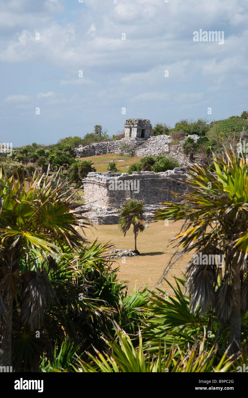 Mexique Yucatan Tulum 2009 l'ancienne ville fortifiée en ruines Mayas avec des temples Banque D'Images