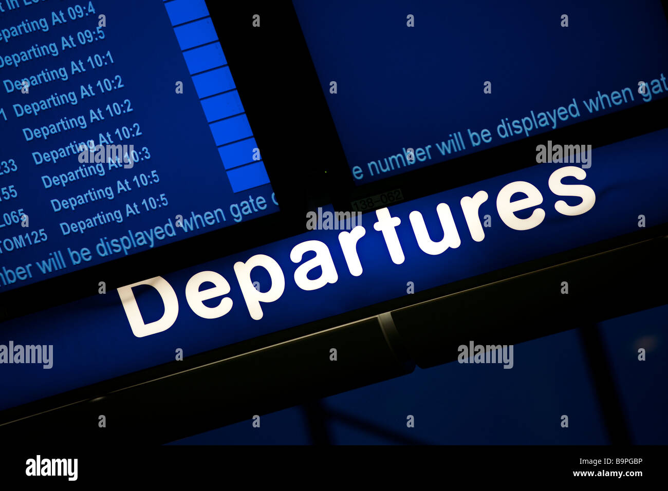 L'aéroport de Manchester UK a annoncé son départ écran Banque D'Images