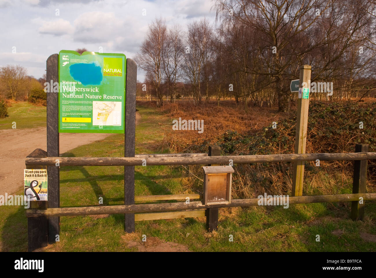 La réserve naturelle nationale Walberswick sign et l'entrée Banque D'Images