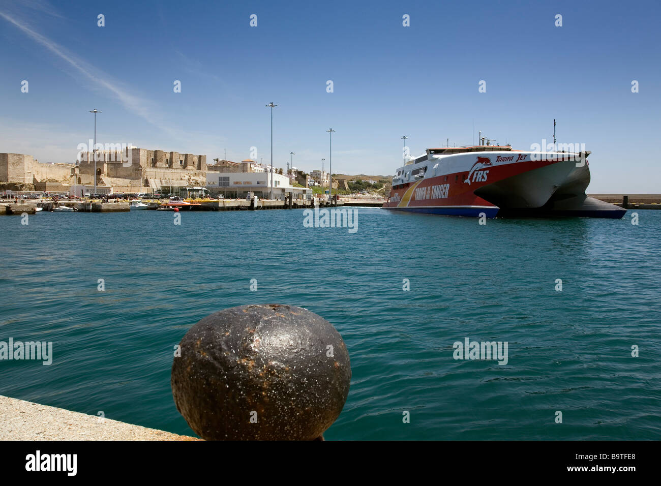 Départ du port de ferry de Tarifa à Tanger Cadiz Andalousie Espagne Banque D'Images