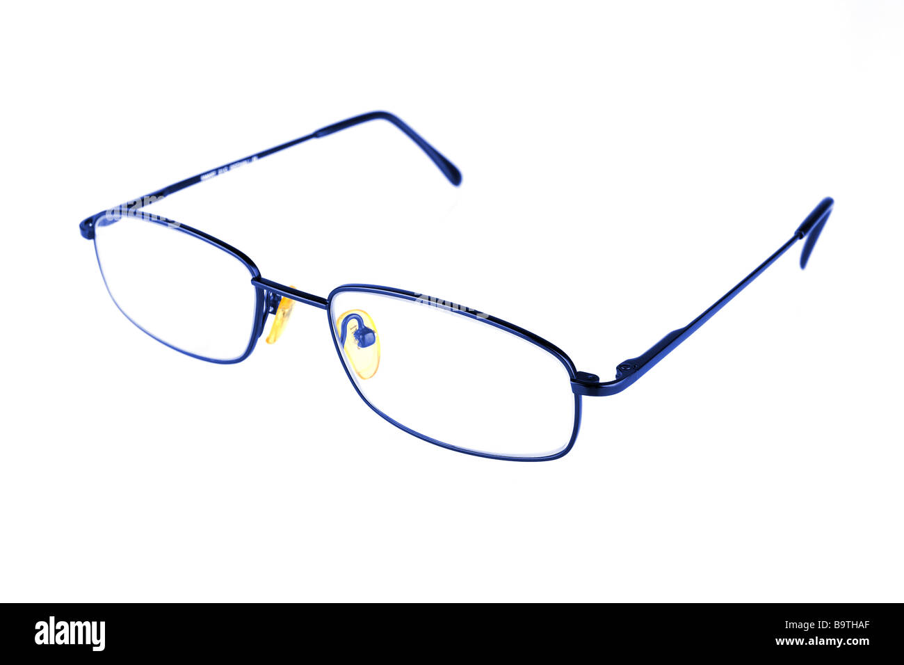 Découpe découpe de verres blancs isolés Banque D'Images