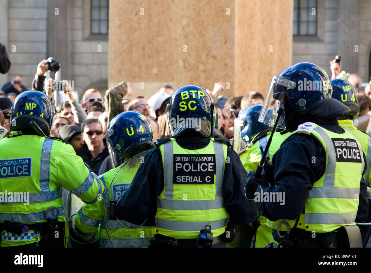 La police anti-émeute lors de manifestations au sommet du G20, rue Cornhill Ville de London UK Banque D'Images