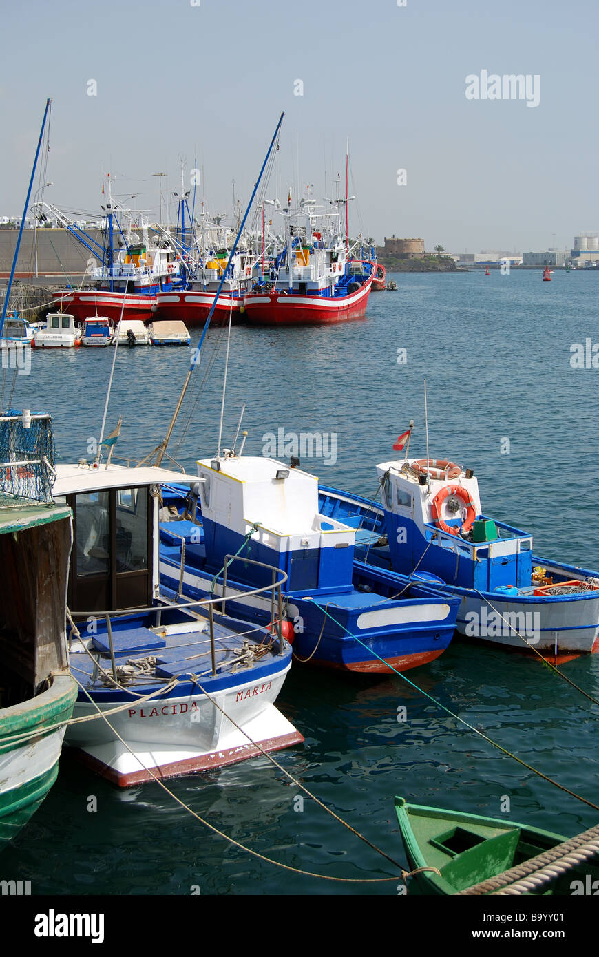 Bateaux de pêche au port, Arrecife, Lanzarote, îles Canaries, Espagne Banque D'Images