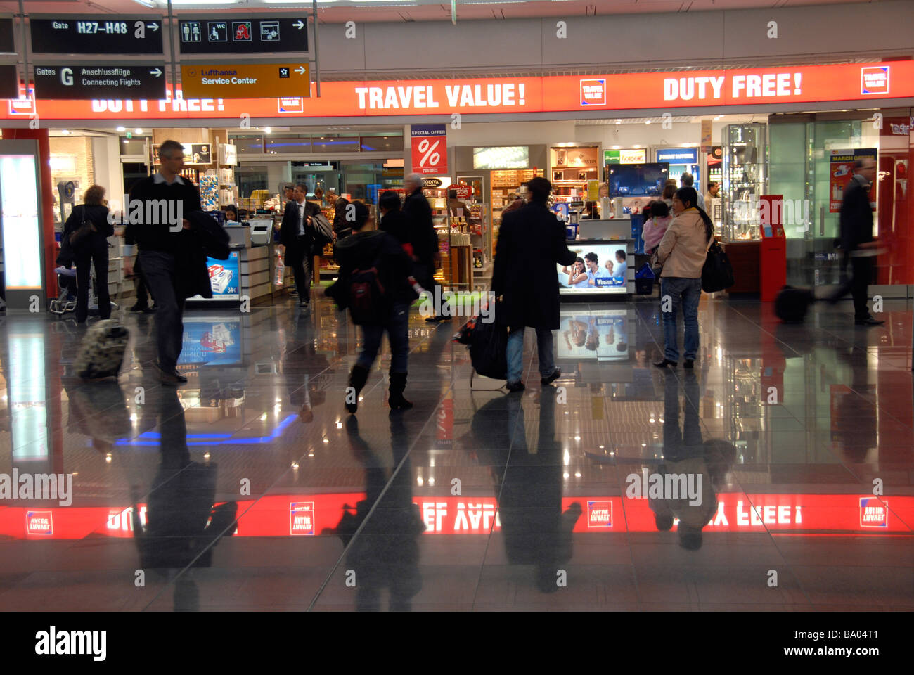 Duty free, l'aéroport de Munich, Allemagne Banque D'Images