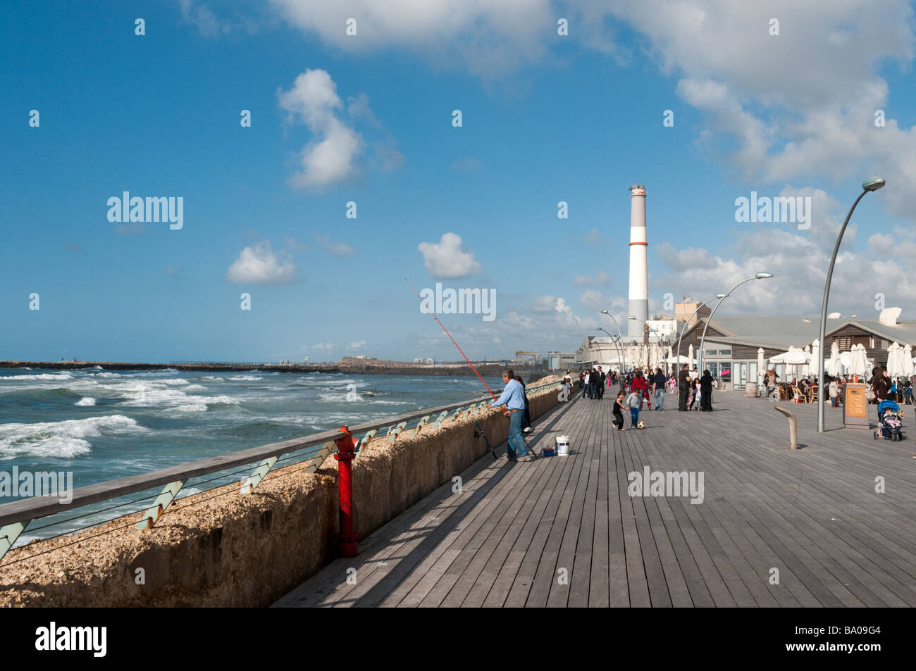 Promenade de l'Ancien Port de Tel Aviv, Israël Banque D'Images