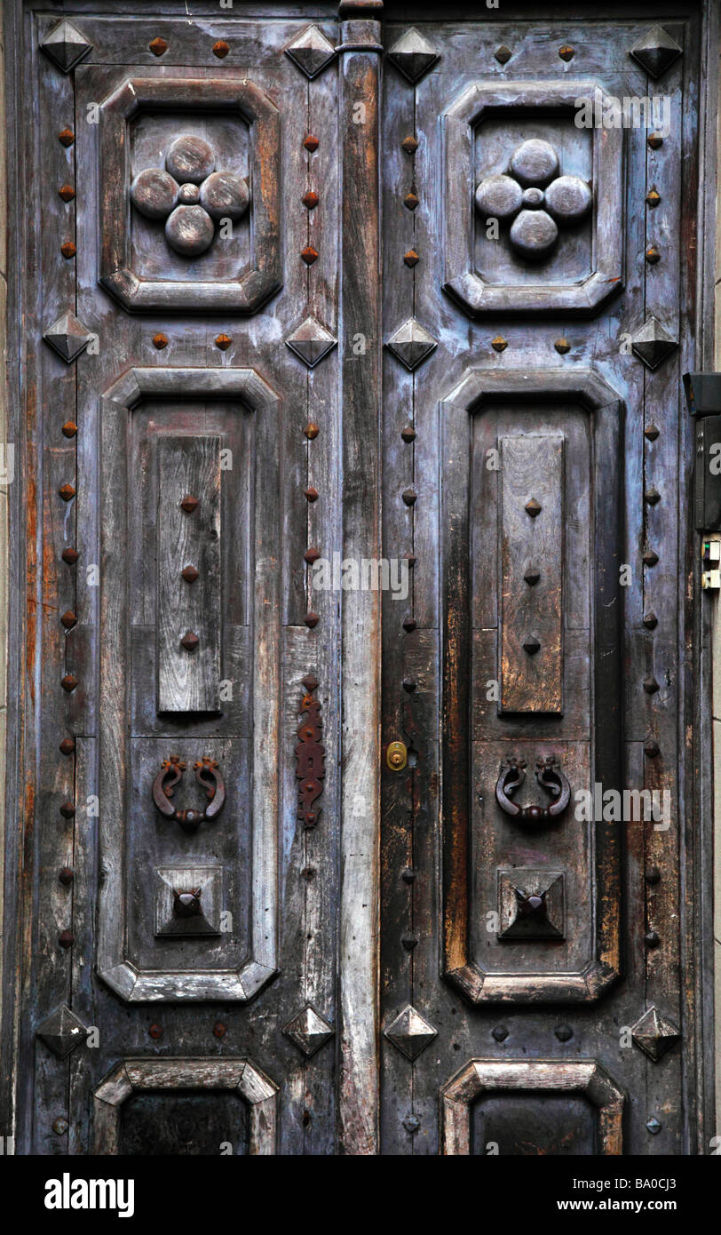 Vieille porte avant, Vence, France Banque D'Images