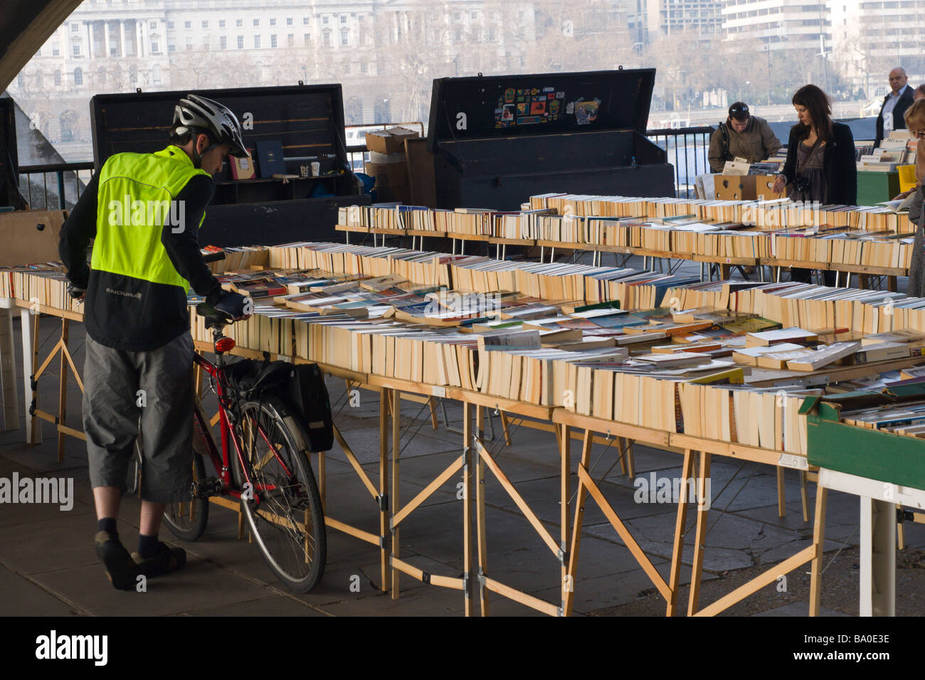 Marché du livre, South Bank, Londres. Banque D'Images