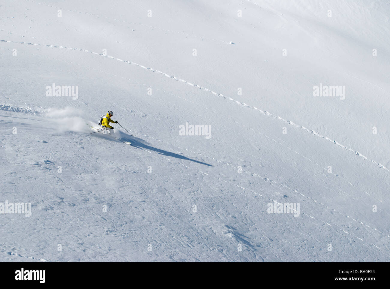 D'un virage, skieur de télémark, Chamonix, France Banque D'Images