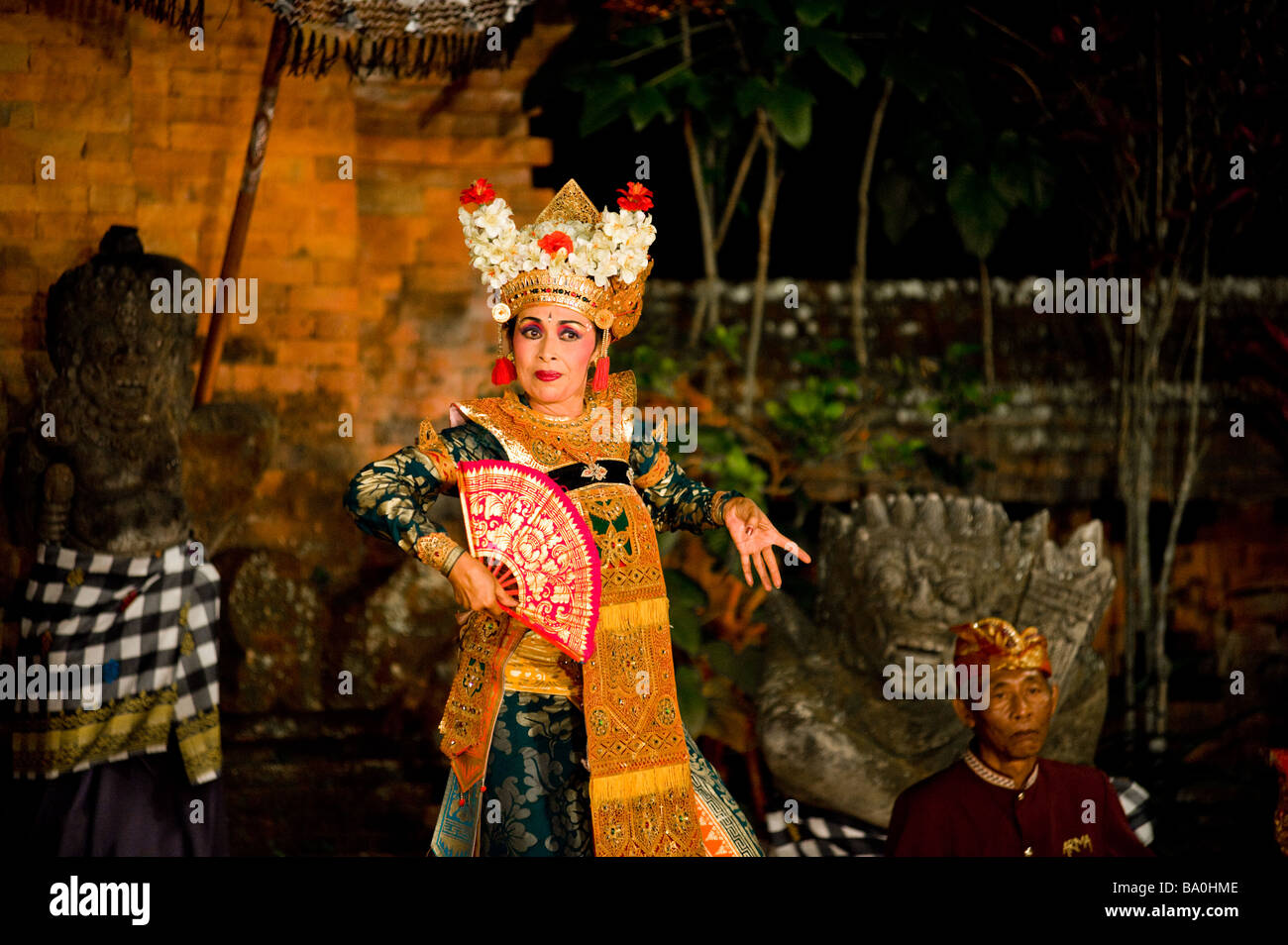 Legong Dancer - Bali, Indonésie (Peliatan Masters) Banque D'Images