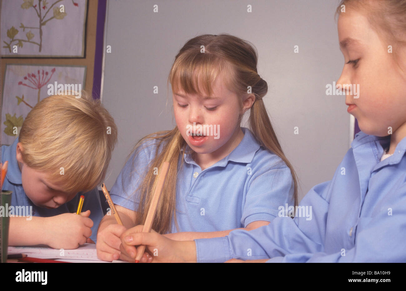 l'enfant atteint de syndrome de down dans l'enseignement ordinaire Banque D'Images