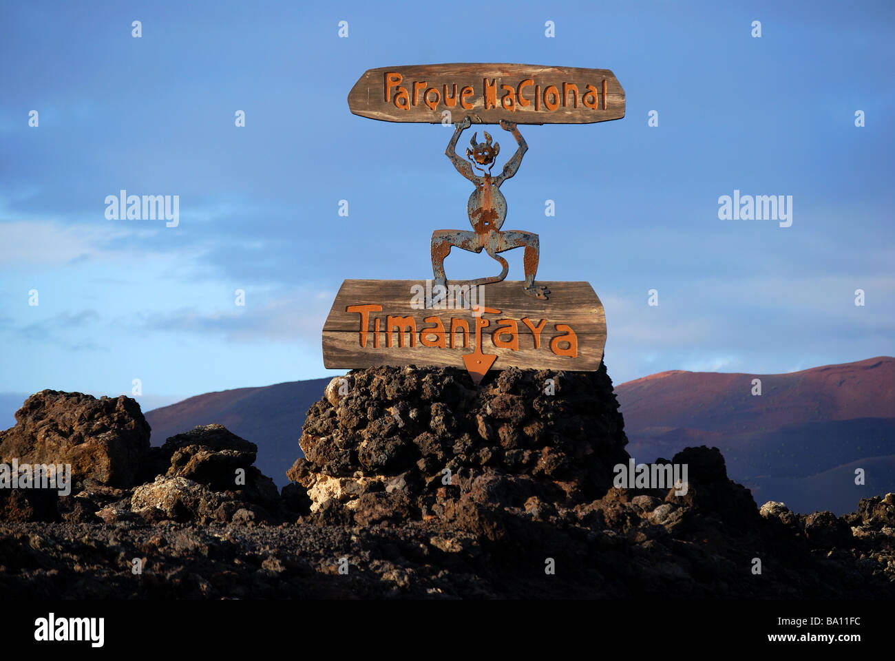 Panneau d'entrée, le Parc National de Timanfaya, Lanzarote, îles Canaries, Espagne Banque D'Images