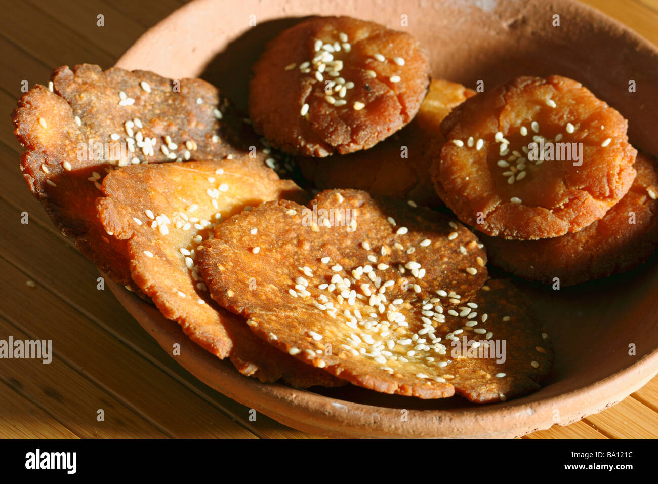 Ariselu est un plat sucré indien du sud de l'Andhra qui est préparée à partir de farine de riz et de jagré sur sankranti festival Banque D'Images