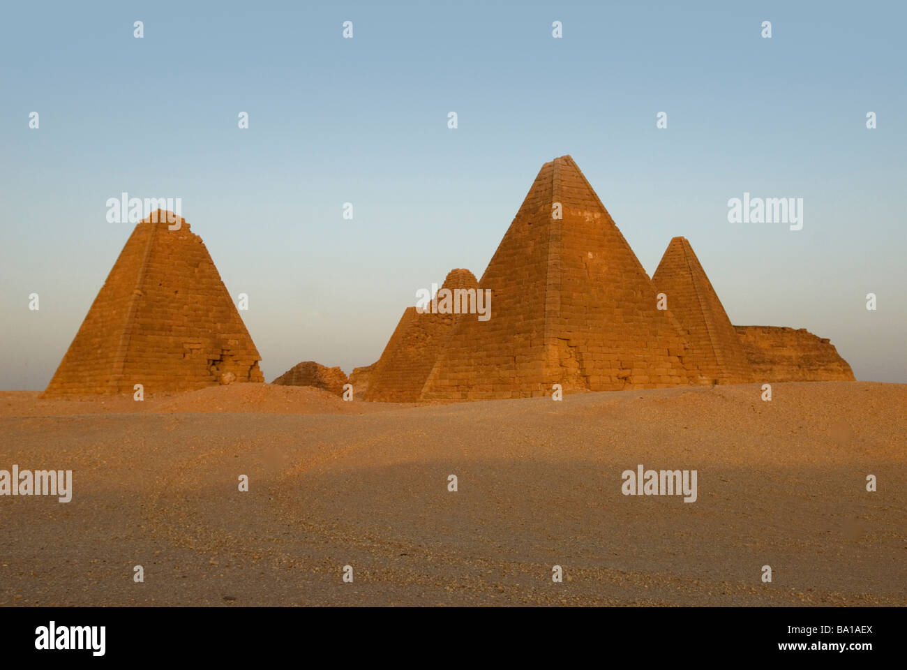 Djebel Berkal pyramides, le nord du Soudan Banque D'Images