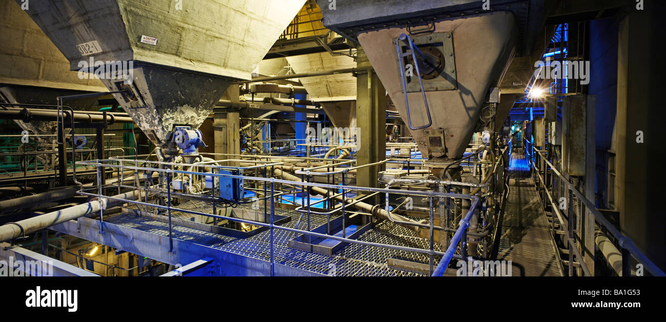 À l'intérieur d'une centrale thermique au charbon pour la collecte des cendres brûlées prêt à être traité, UK Banque D'Images