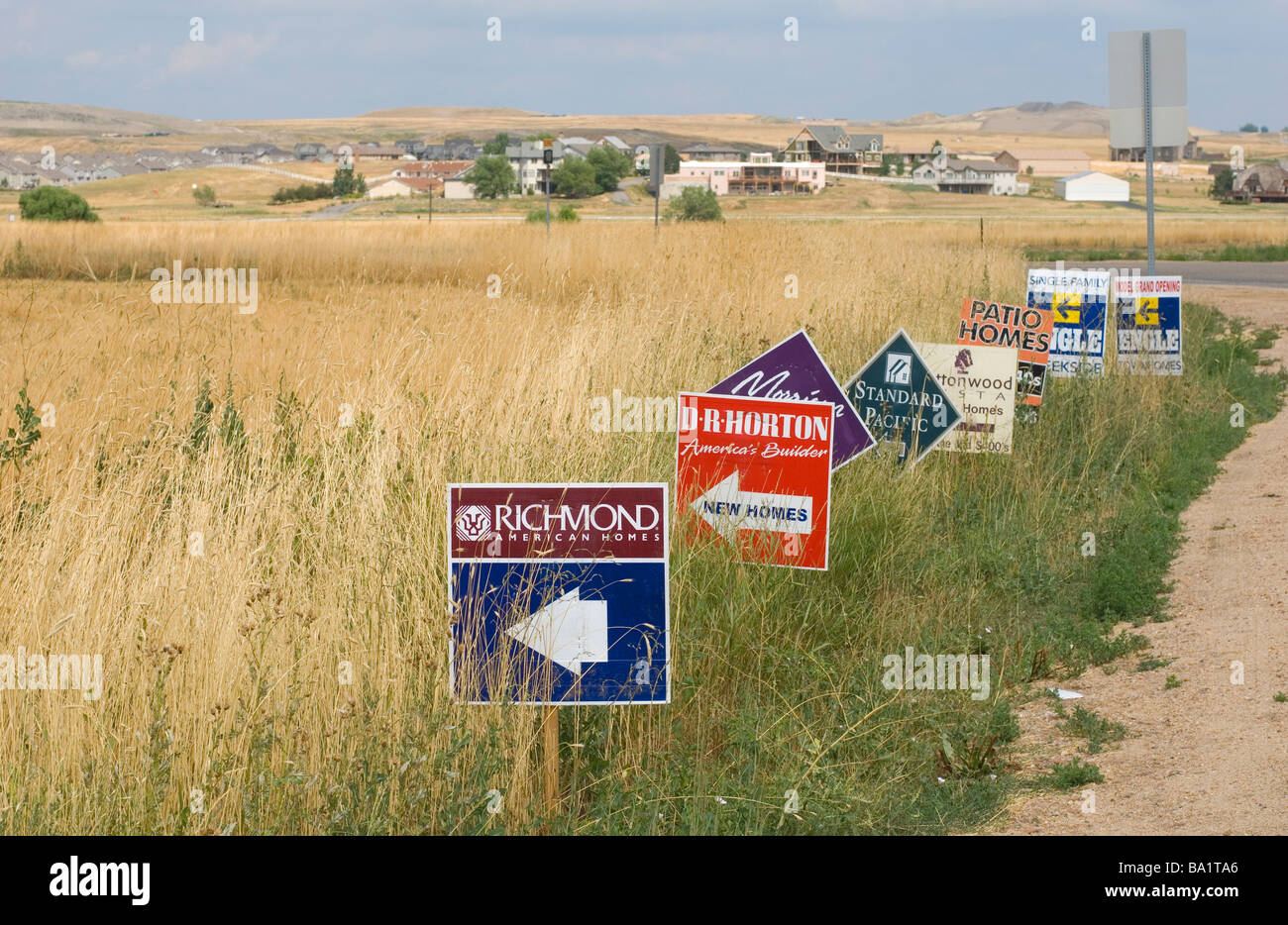 Nouvelles maisons à vendre Banque D'Images