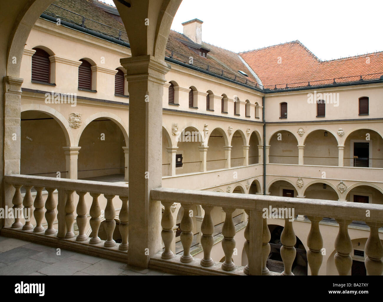 Pieskowa Skala cour du château du Parc National Ojcow Pologne Banque D'Images