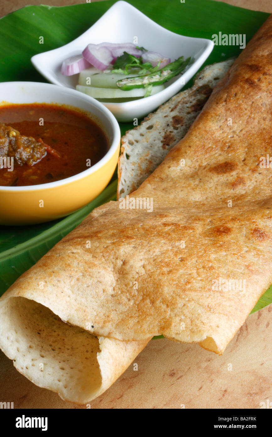 Plain Dosa est un petit-déjeuner typique plat de la cuisine indienne du Sud. Banque D'Images
