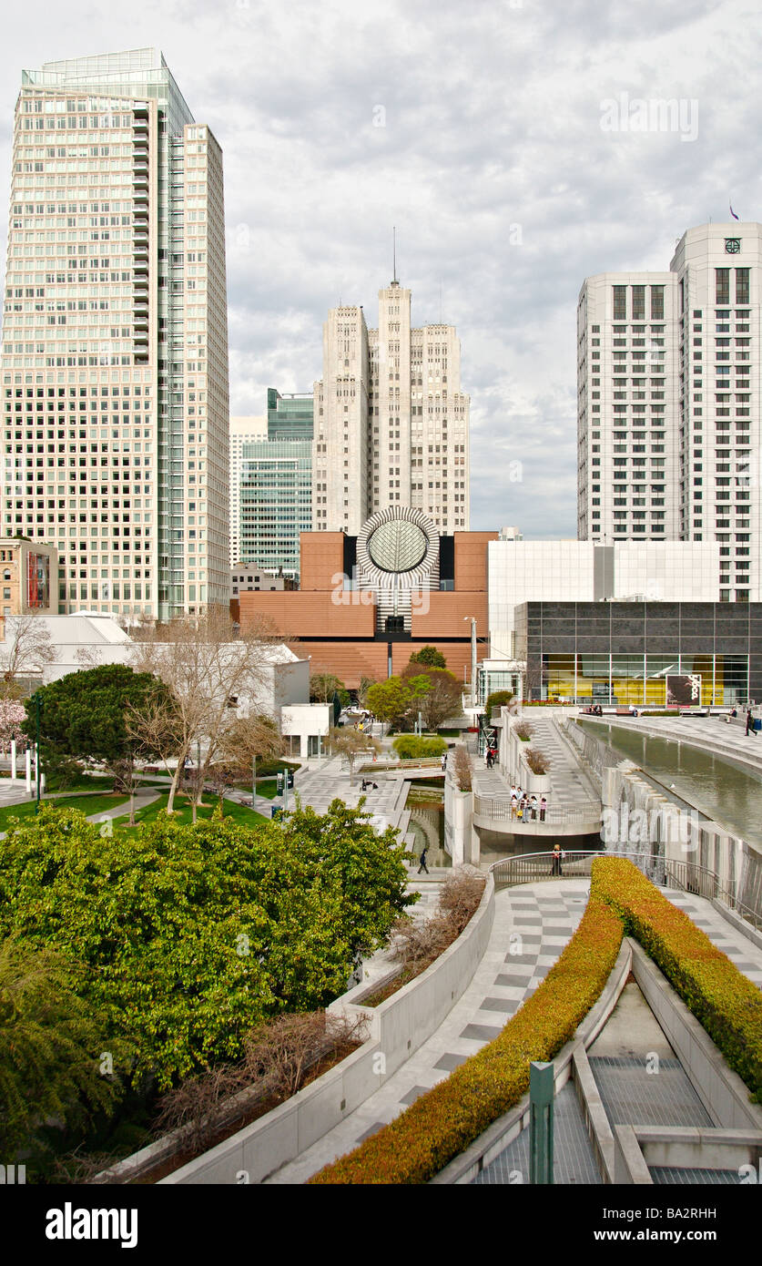 San Francisco, Yerba Buena Center SF et Musée d'Art Moderne Banque D'Images