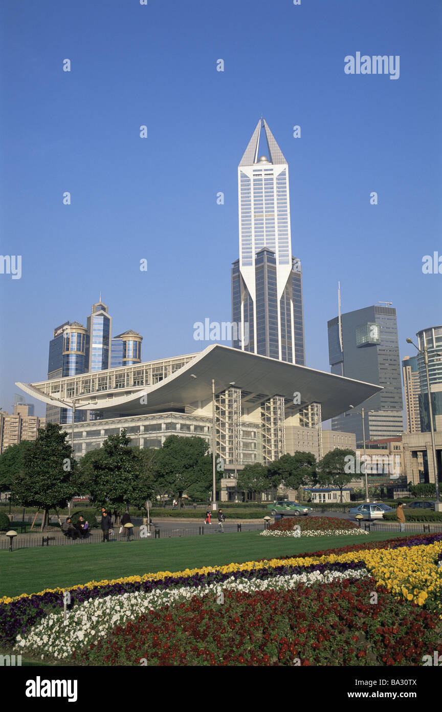 La Place du peuple de Shanghai Chine Asie Asie de l'est ville ville destination Shanghai Grand Theatre cinémas gratte-ciel gratte-ciel Banque D'Images