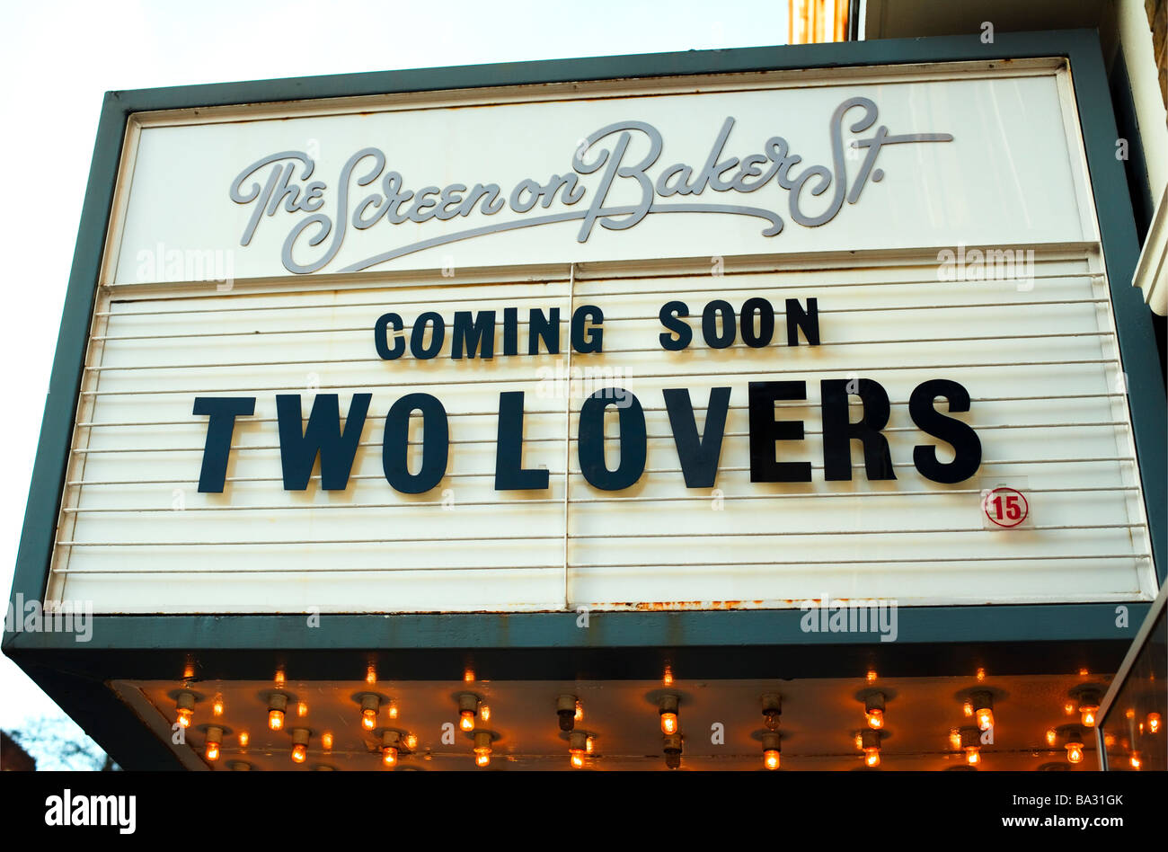 Publicité Cinéma Nouveau film Baker Street, Londres, Angleterre, l'Europe, l'UNION EUROPÉENNE Banque D'Images