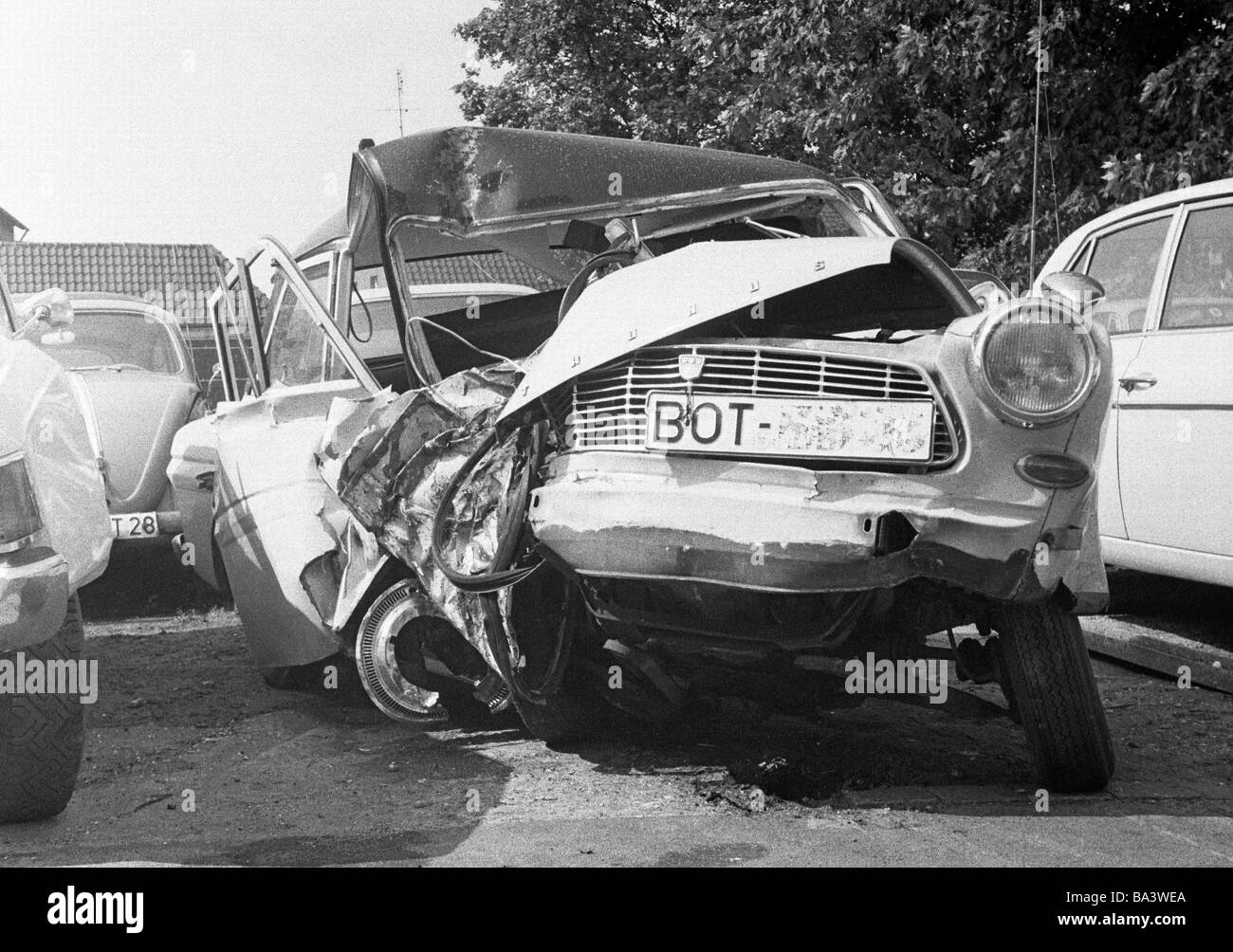 Faszinierend Hannelore Autounfall 1972 Bilder