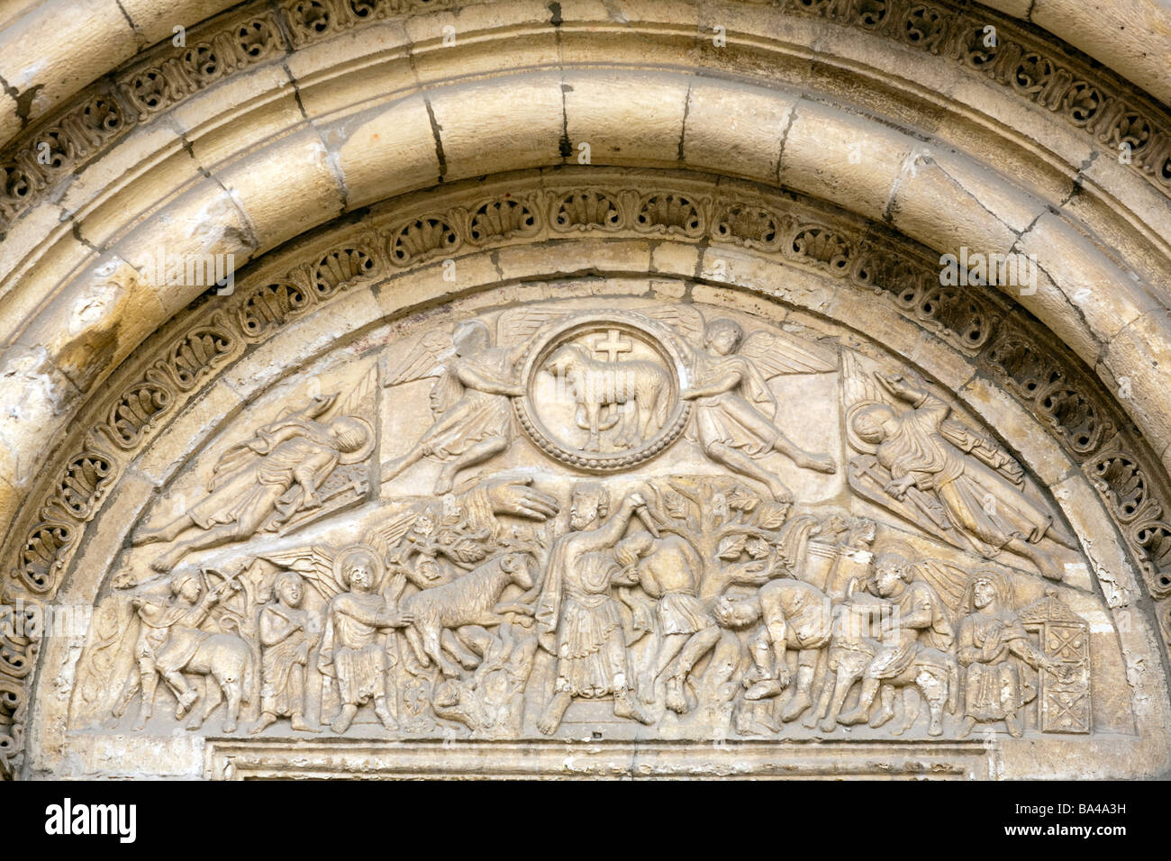 Détail de l'embrasure de la basilique de San Isidoro en style roman ville de Leon communauté autonome de Castille et Leon le nord Banque D'Images